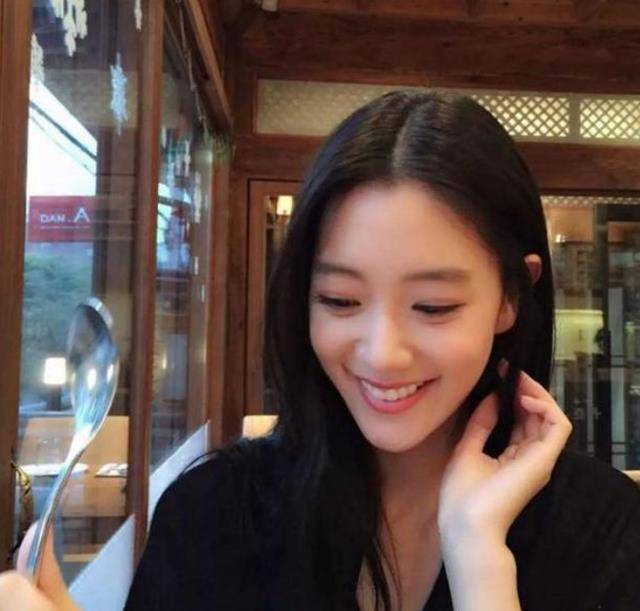 爱乐直tv成人影片 蜜桃之吻
